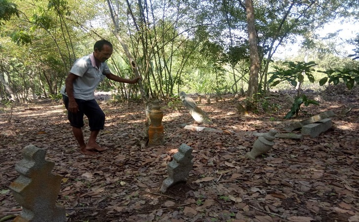 Makam-tua-Bengkalis.jpg