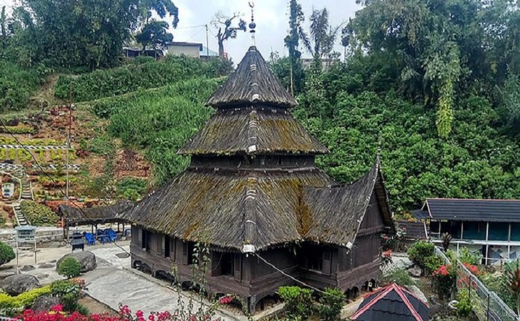 Masjid-Tuo-Kayu-Juo.jpg