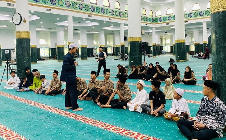 Masjid-annur-santuni-anak-yatim.jpg