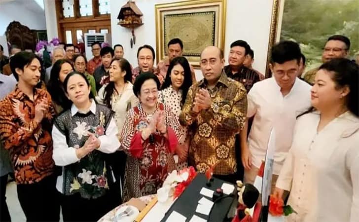 Megawati-Soekarnoputri.jpg