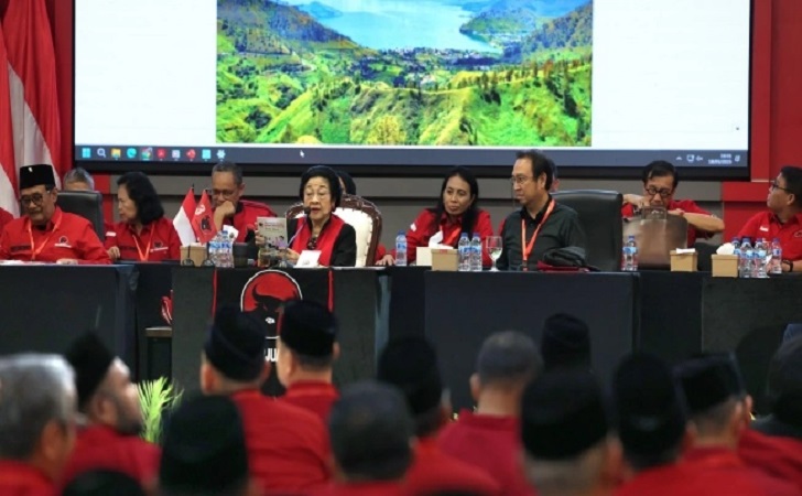 Megawati-tutup-pembekalan2.jpg