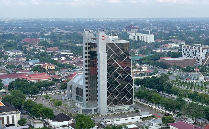 Menara-Dang-Merdu-Bank-Riau-Kepri.jpg
