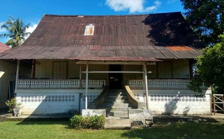 Mengenal-Rumah-Tungkuih-Nasi-Rumah-Gadang-di-Pesisir-Sumatera-Barat.jpg