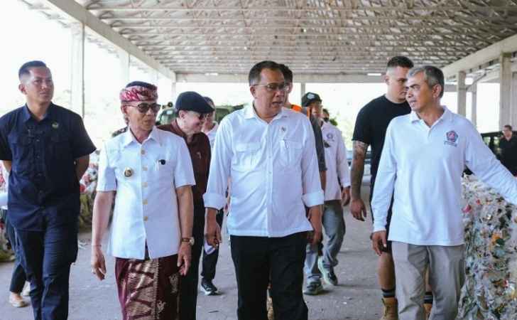 Menteri-LH-Siap-Hubungkan-Energi-Hijau-dari-Sampah-dengan-Industri-Besar.jpg