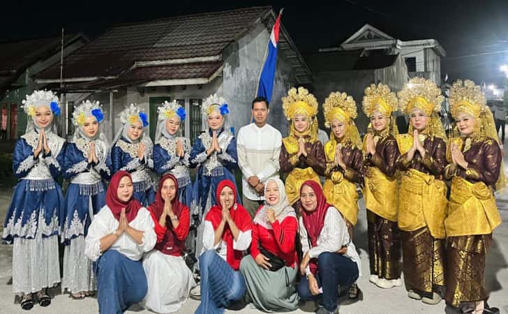 Mlam-hiburan-rakyat.jpg