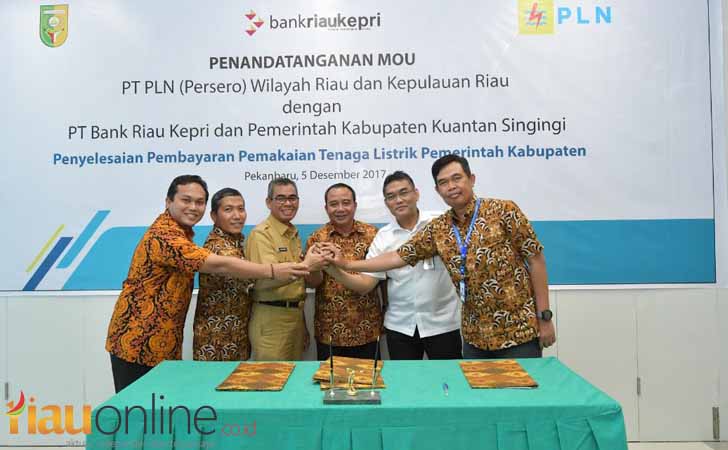 MoU-BRK-Pemkab-Kuansing-PLN.jpg