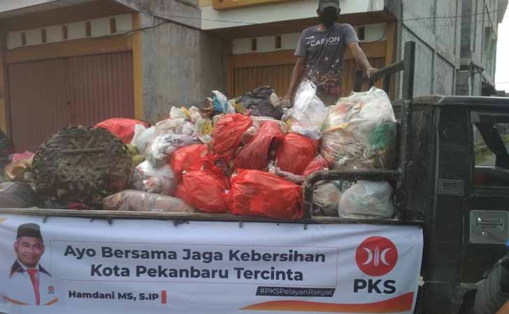 Mobil-Angkut-Sampah-Hamdani.jpg