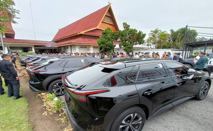 Mobil-listrik-baru-pejabat-riau.jpg