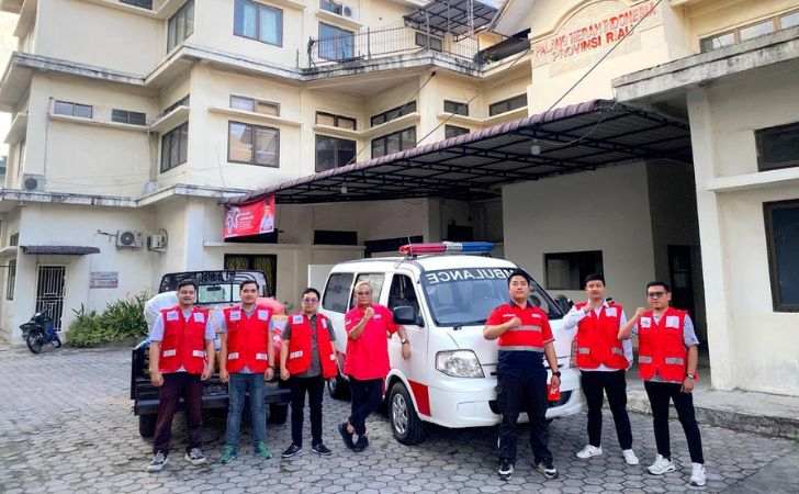 PMI-Riau-Siapkan-Relawan-dan-Logistik-untuk-Bantu-Korban-Banjir-dan-Longsor-Sumatra.jpg