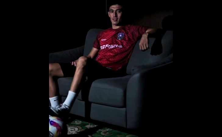 PSPS-Pekanbaru-Kenalkan-Gelandang-Uzbekistan-Jakhongir-Kurbonboev.jpg