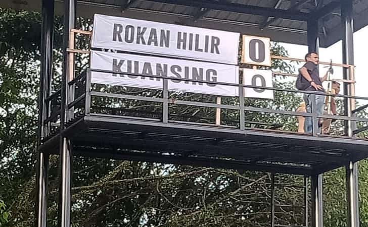 Papan-skor-sepak-bola-Kuansing.jpg