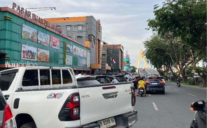 Parkir-Pasar-Buah-Sudirman4.jpg