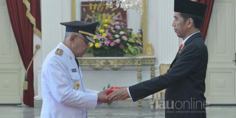 Pelantikan-Andi-Rachman-sebagai-Gubernur-Riau.jpg