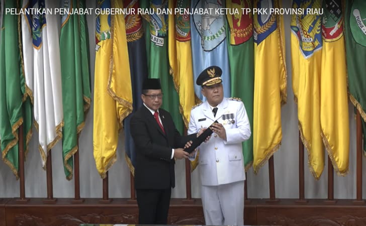 Pelantikan-SF-Hariyanto-jadi-pj-gubri.jpg