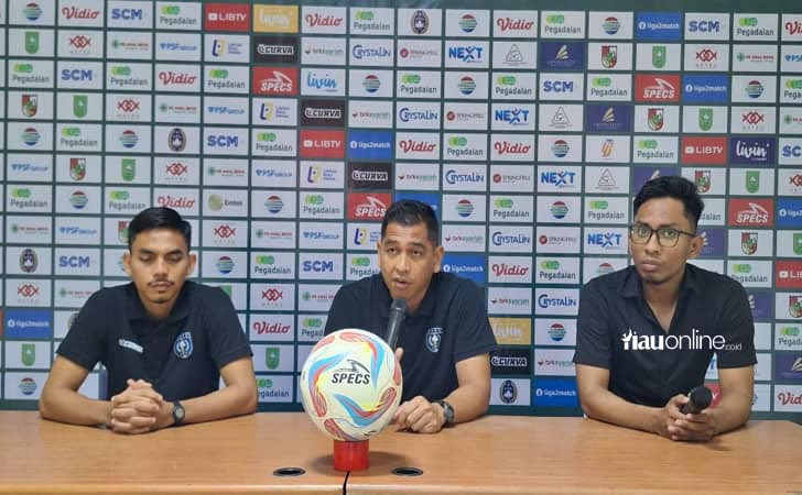 Pelatih-PSPS-Riau-Jan-Saragih.jpg