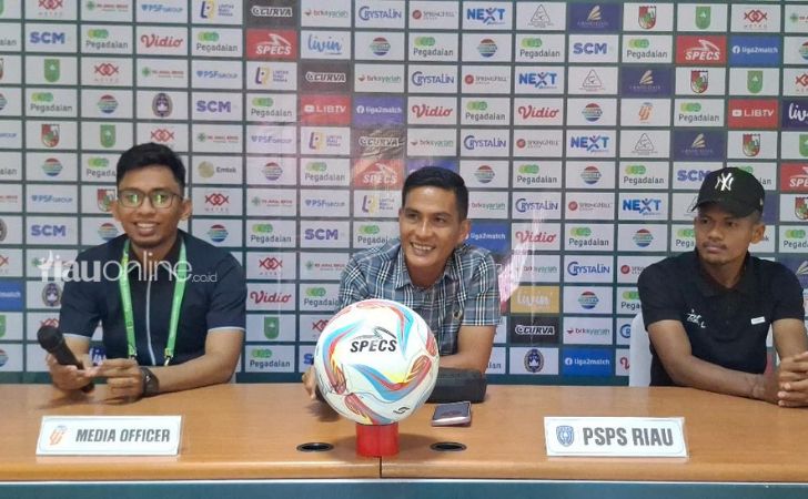 Pelatih-PSPS-Riau-Ridwan-Saragih.jpg