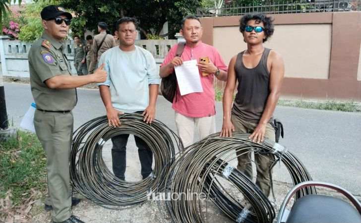 Pemasangan-Kabel-WiFi-Masih-Berjalan-Meski-Ada-Usulan-Moratorium-DPRD-Pekanbaru.jpg
