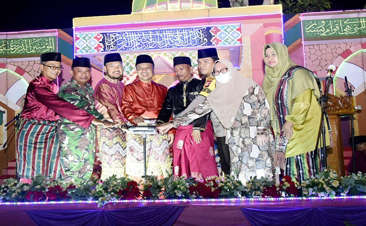 Pembukaan-MTQ-di-Rimbas-Kampung-Bupati-Kasmarni-Berpesan-Agar-Lurah-Bersinerji-dengan-Masyarakat.jpg