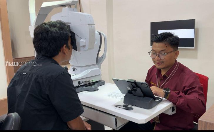Pemeriksaan-mata-di-riau-eye-center2.jpg