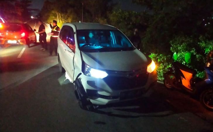 Pemotor-Luka-luka-Usai-Tabrak-Minibus-di-Kecamatan-Binawidya.jpg