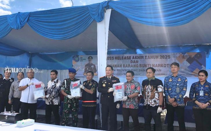 Pemusnahan-narkoba-di-bnn-riau3.jpg