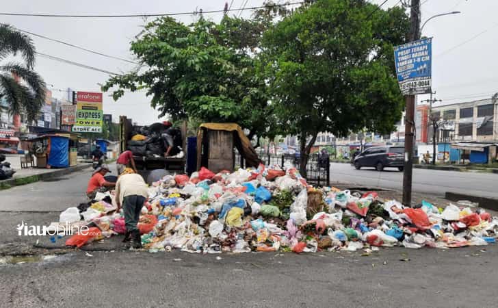 Pengangkutan-sampah-di-pekanbaru.jpg