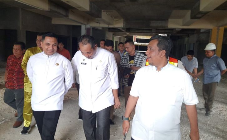 Pengerjaan-Revitalisasi-Pasar-Bawah-Masih-Jauh-dari-Target.jpg
