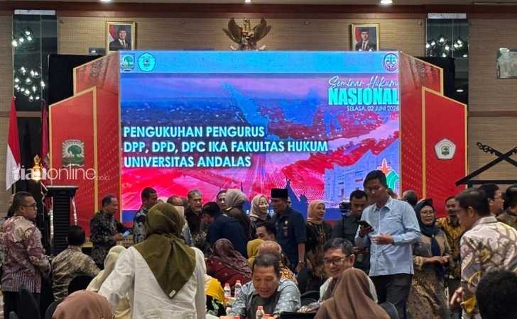 Pengukuhan-IKA-FH-Unand.jpg