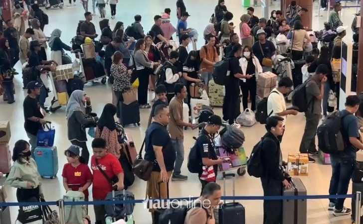 Penumpang-Membludak-Jelang-Lebaran-Harga-Tiket-Pesawat-dari-Pekanbaru-Naik.jpg