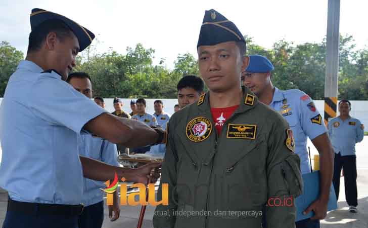 Penyematan-1000-Jam-Terbang-Pilot.jpg