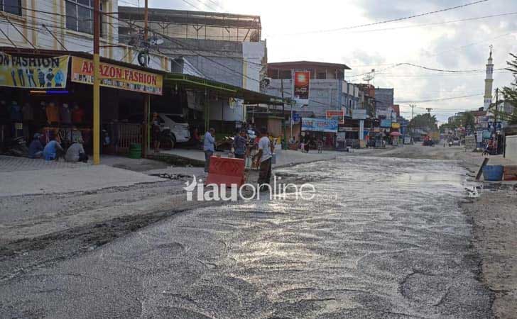 Perbaikan-jalan-darma-bakti.jpg