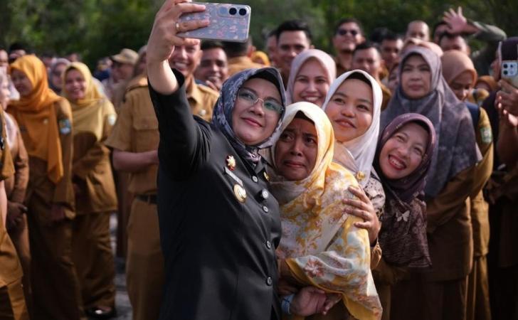 Perdana-Pimpin-Apel-Bupati-Siak-Ingatkan-Pegawai-Beri-Pelayanan-Terbaik-Untuk-Rakyat.jpg