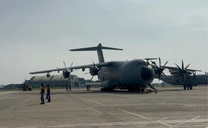Pesawat-Hercules-bawa-bantuan2.jpg