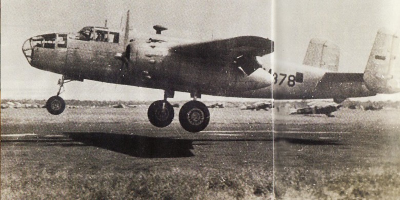 Pesawat-Pembom-B-25.jpg