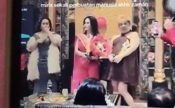 Pesta-waria.jpg