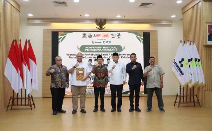 Petani-Sawit-Desak-Pemerintah-Benahi-Ketimpangan-Tata-Kelola-Perkebunan-Sawit.jpg