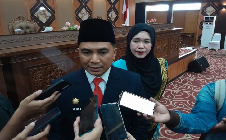 Pj-Sekda-Pekanbaru-Zulhelmi-Arifin.jpg
