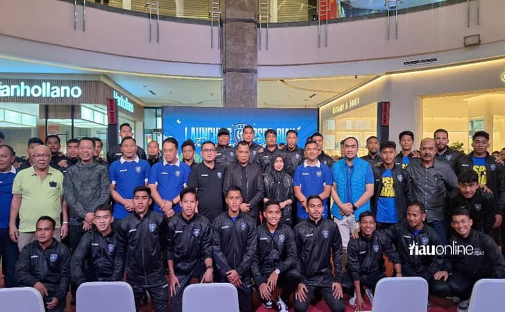 Pj-Wako-Pekanbaru-besama-PSPS-Riau.jpg