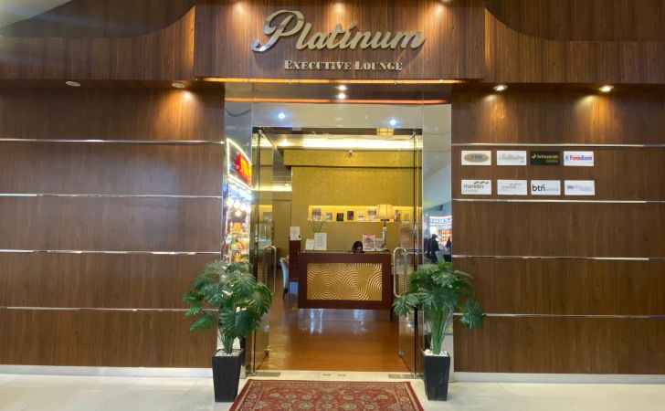 Platinum-Lounge-bandara-SSK-II.jpg