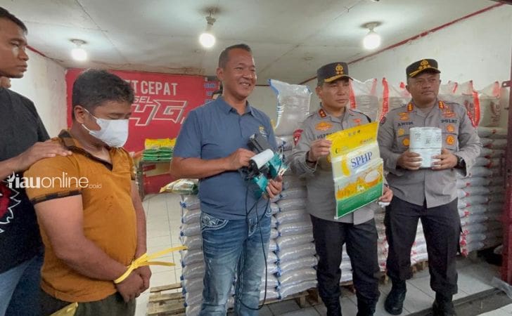 Polda-riau-ekspos-beras-oplosan3.jpg