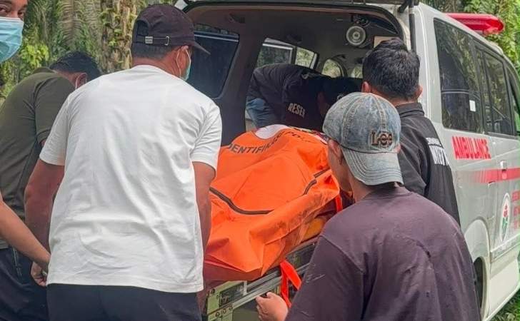 Polisi-Selidiki-Penyebab-Pria-di-Pelalawan-Ditemukan-Tewas-Membusuk-di-Kebun-Sawit.jpg