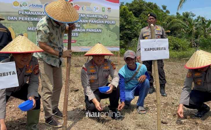 Polresta-Pekanbaru-Tanam-Jagung-Serentak-Dukung-Ketahanan-Pangan.jpg