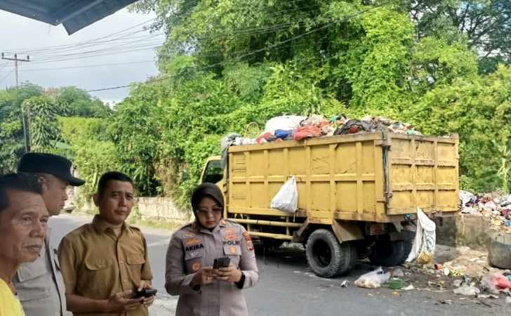 Polsek-Bersama-Kecamatan-Senapelan-Tutup-TPS-Ilegal.jpg