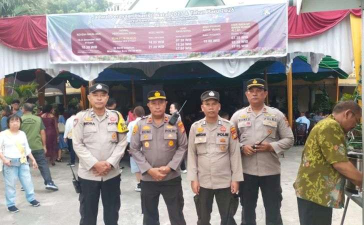 Polsek-Sukajadi-Pastikan-Keamanan-Ibadah-Natal-di-Gereja-Santa-Maria-Pekanbaru.jpg