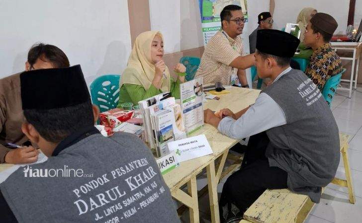 Ponpes-Darul-Khair-Bersama-PMI-Gelar-Donor-Darah-dan-Layanan-Kesehatan-Gratis.jpg