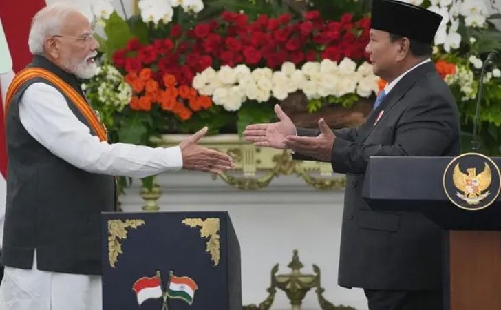 Prabowo-Beri-Tanda-Kehormatan-Tertinggi-RI-kepada-PM-India-Narendra-Modi.jpg