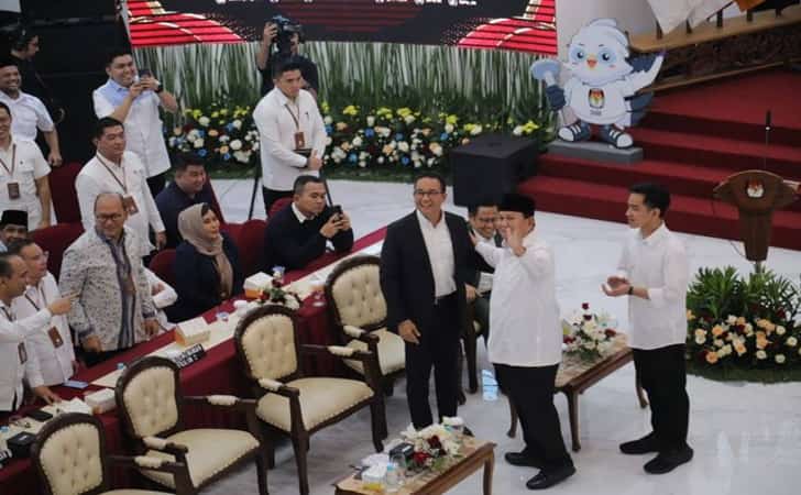 Prabowo-dan-Anies-di-KPU.jpg