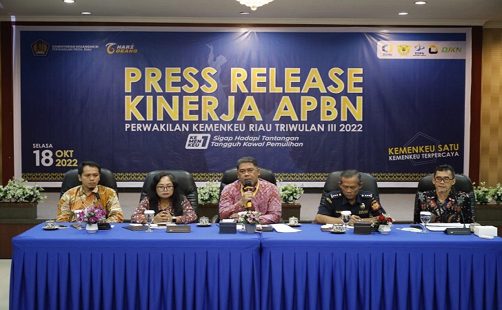 Press-release-kinerja-APBN-di-Kantor-DJP-Riau.jpg
