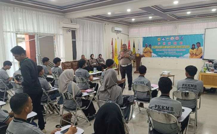 Program-Police-Goes-to-Campus-Tekankan-Disiplin-dan-Peduli-Lingkungan.jpg