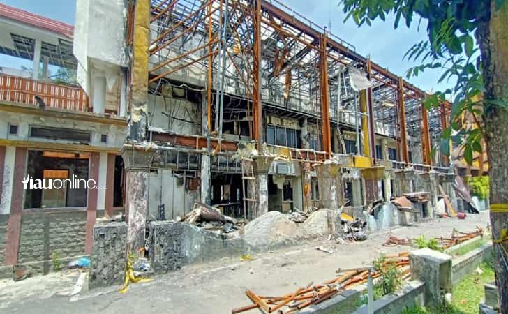 Proses-pembongkaran-gedung-mpp.jpg